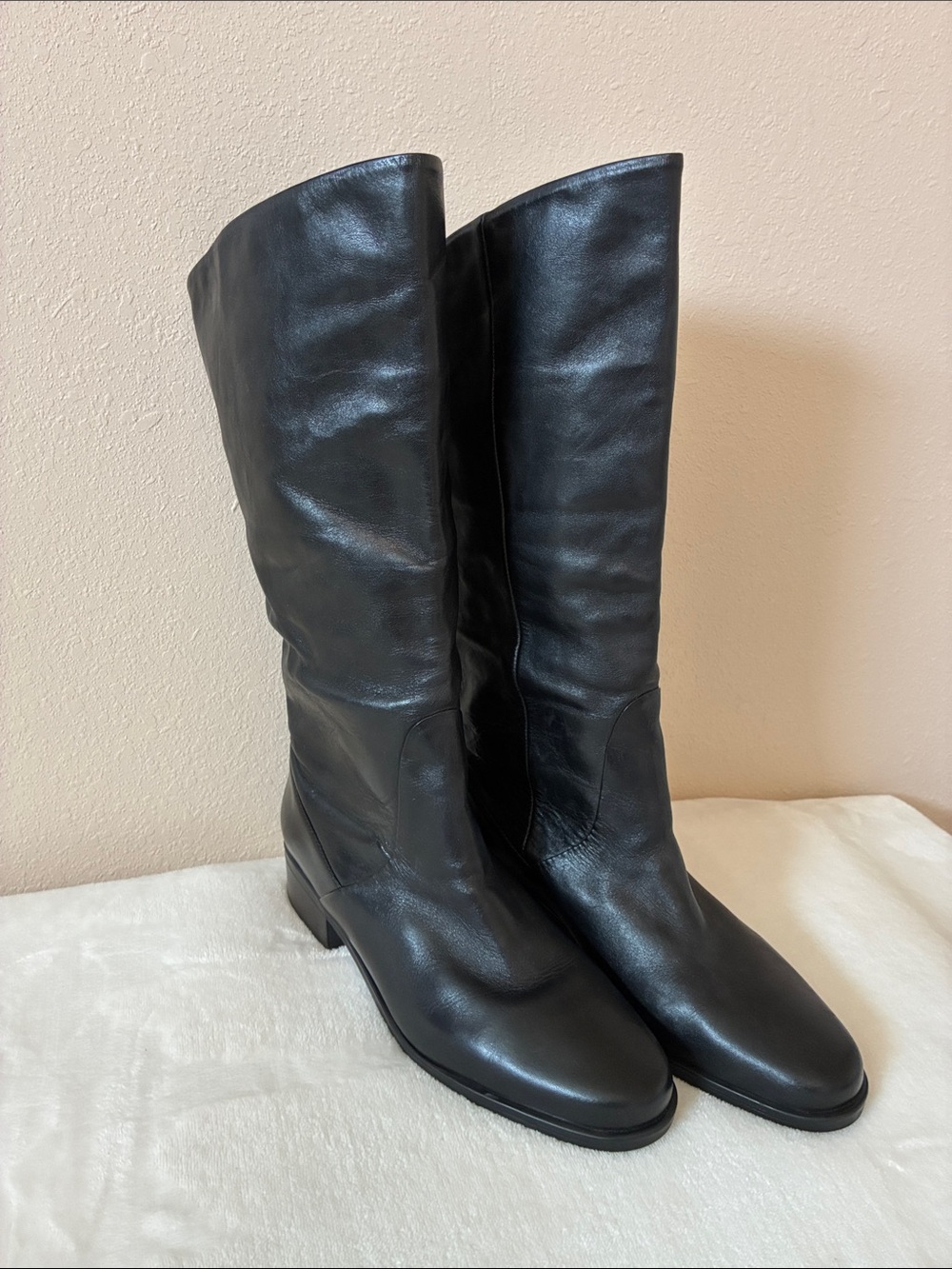 Vintage 1990's Markon Size 9M Black Leather Shandy Boots Quiet Luxury Classic